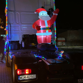 III Świąteczny Korowód Ozdobionych Ciężarówek w Jędrzejowie